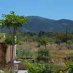 El Pao Bed & Breakfast 4*